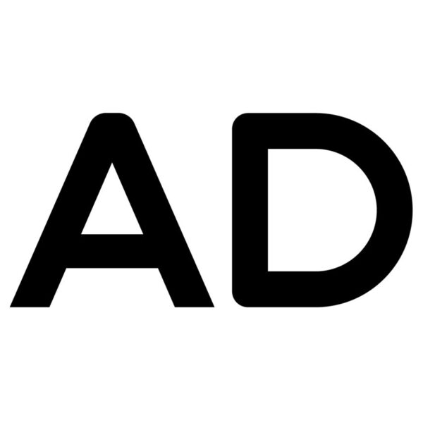 截至 2025 年上半年末，ADGM 擁有 11,...