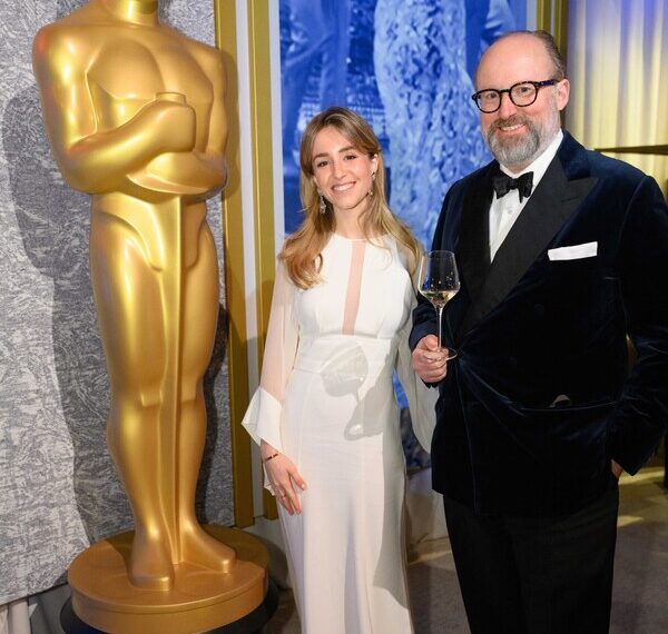 克蘭朵與克蘭斯帝龍酒業攜波爾多頂級佳釀連續第四年在好萊塢最負盛名的晚會上大放異彩