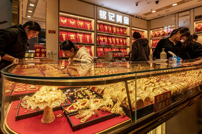 單日1g跌230元!陸多個品牌金飾價格下跌 買家嘆:今年怎麼了