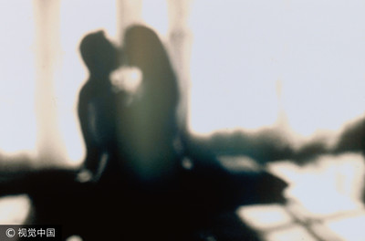 離婚4天前妻曝「情感經歷」：14歲小孩不是親生　綠帽男獲賠81萬​