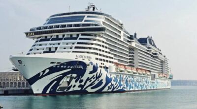 神女號郵輪安全通過荷莫茲海峽　遊客曾滯留杜拜分批搭機撤離​