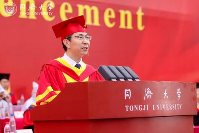 陸大學校長畢典致辭　意外證實「自研光刻機」能穩定產7奈米晶片​